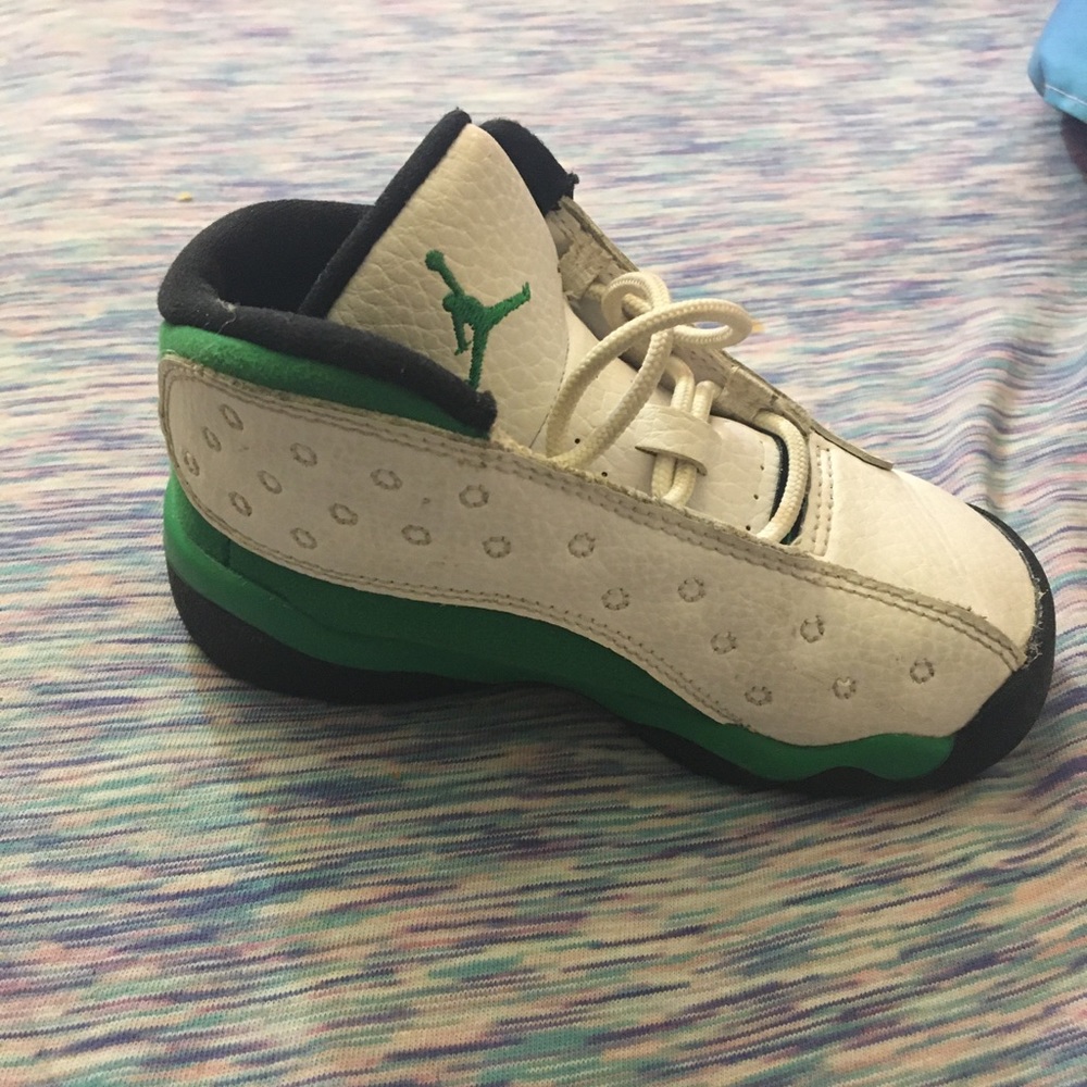 GREEN AND WHITE JORDAN 12 SO CUTE BABIES!!